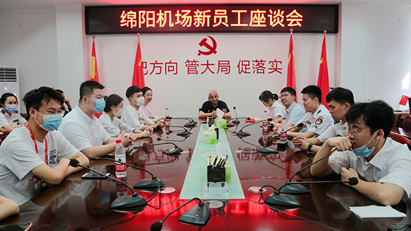 “助力鄉(xiāng)村振興，踐行艱苦奮斗” 將新員工黨性教育活動搬到對口幫扶村4.jpg
